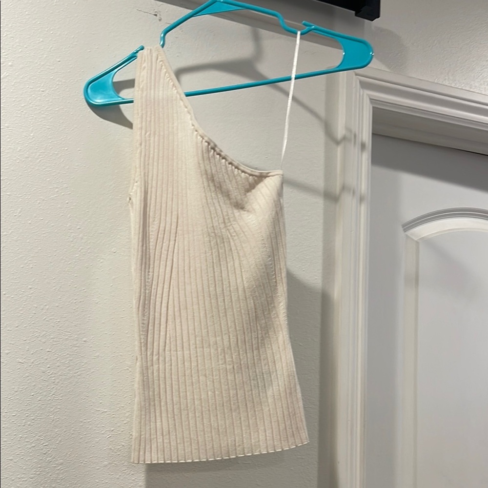 H&M cream ribbed one shoulder sweater tank
